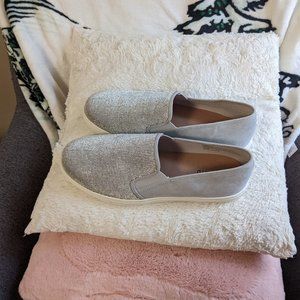 Slip on shoes